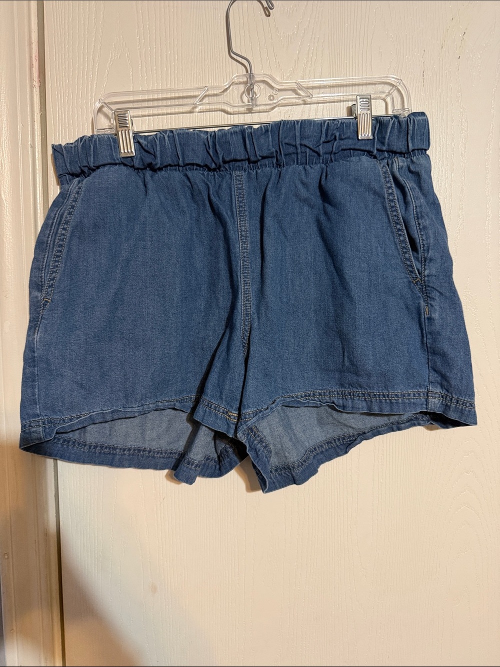 torrid Indigo Elastic-Waist Denim Shorts